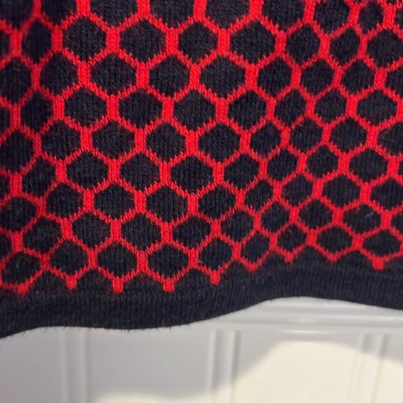 Talbots Red and Navy Hexagon pattern sweater size medium - Picture 6 of 7